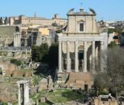 IL TEMPIO DI ANTONINO E FAUSTINA